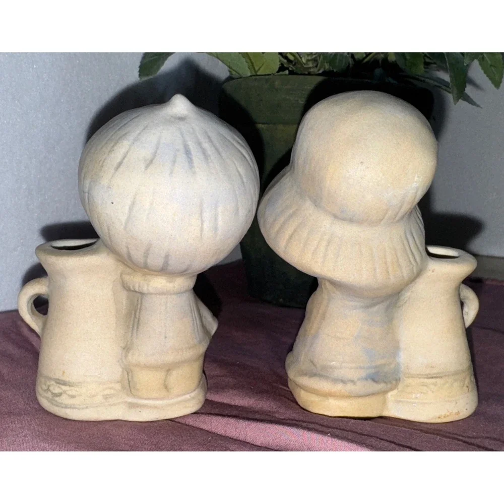 Vintage UCTCI Japan Big‎ blue Hat Girl And Boy Figurine. 4